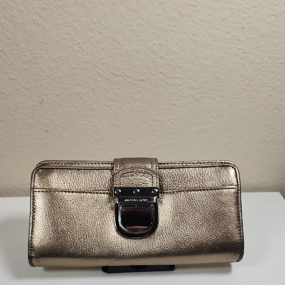 Michael Kors Gold Wallet With Buckle